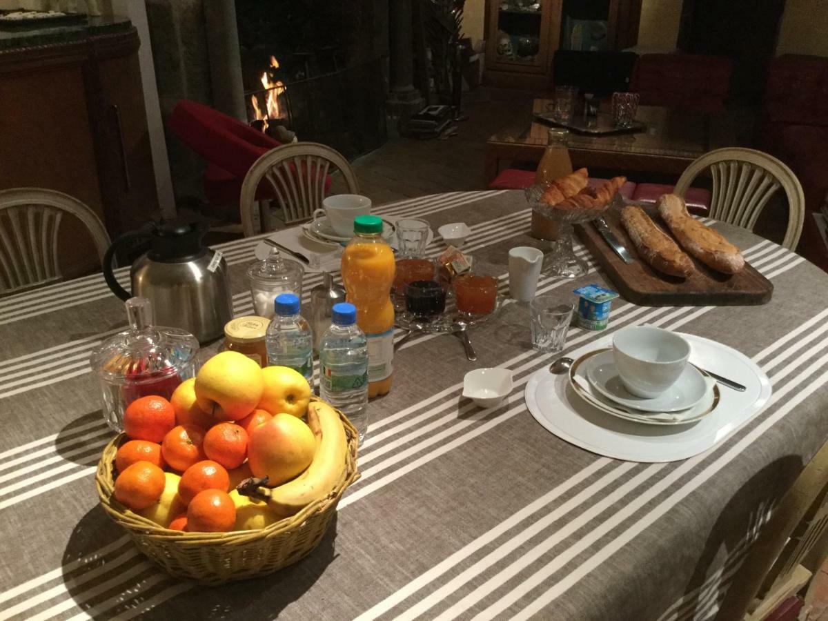 Manoir D'Aubeterre Hotel Marsat Екстериор снимка